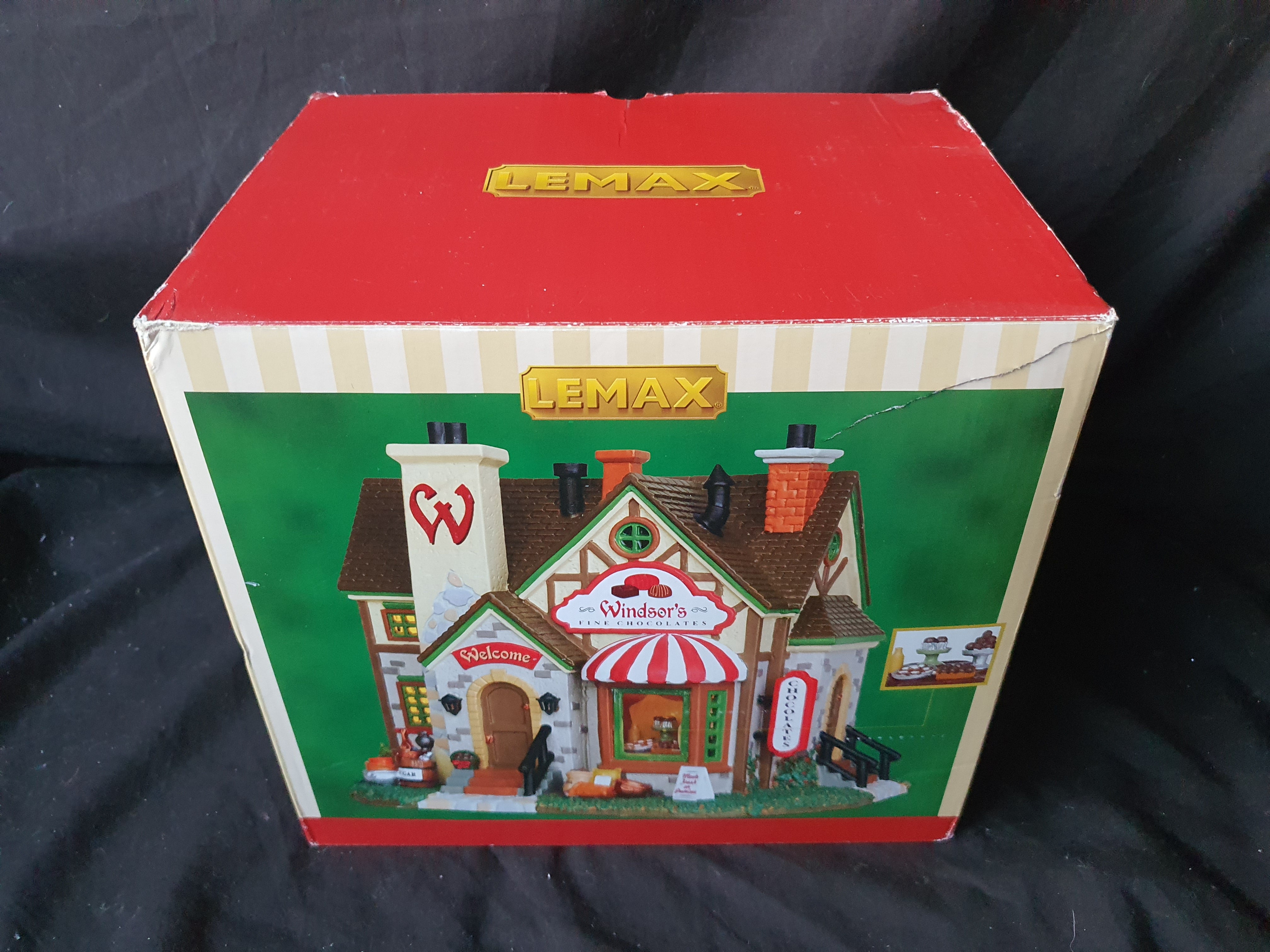 Fine Chocolate Shop 35595