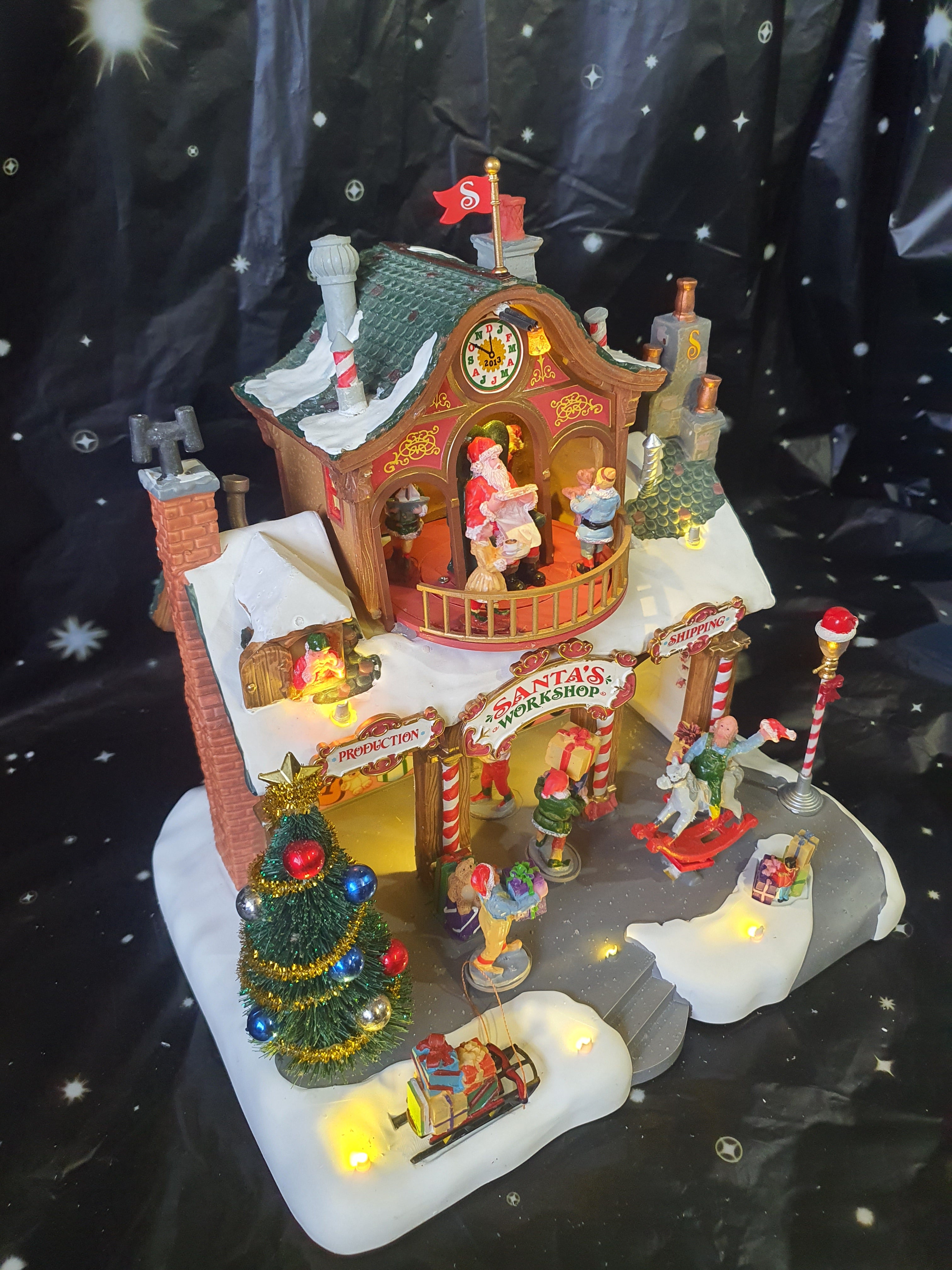 Santa's Workshop 35558