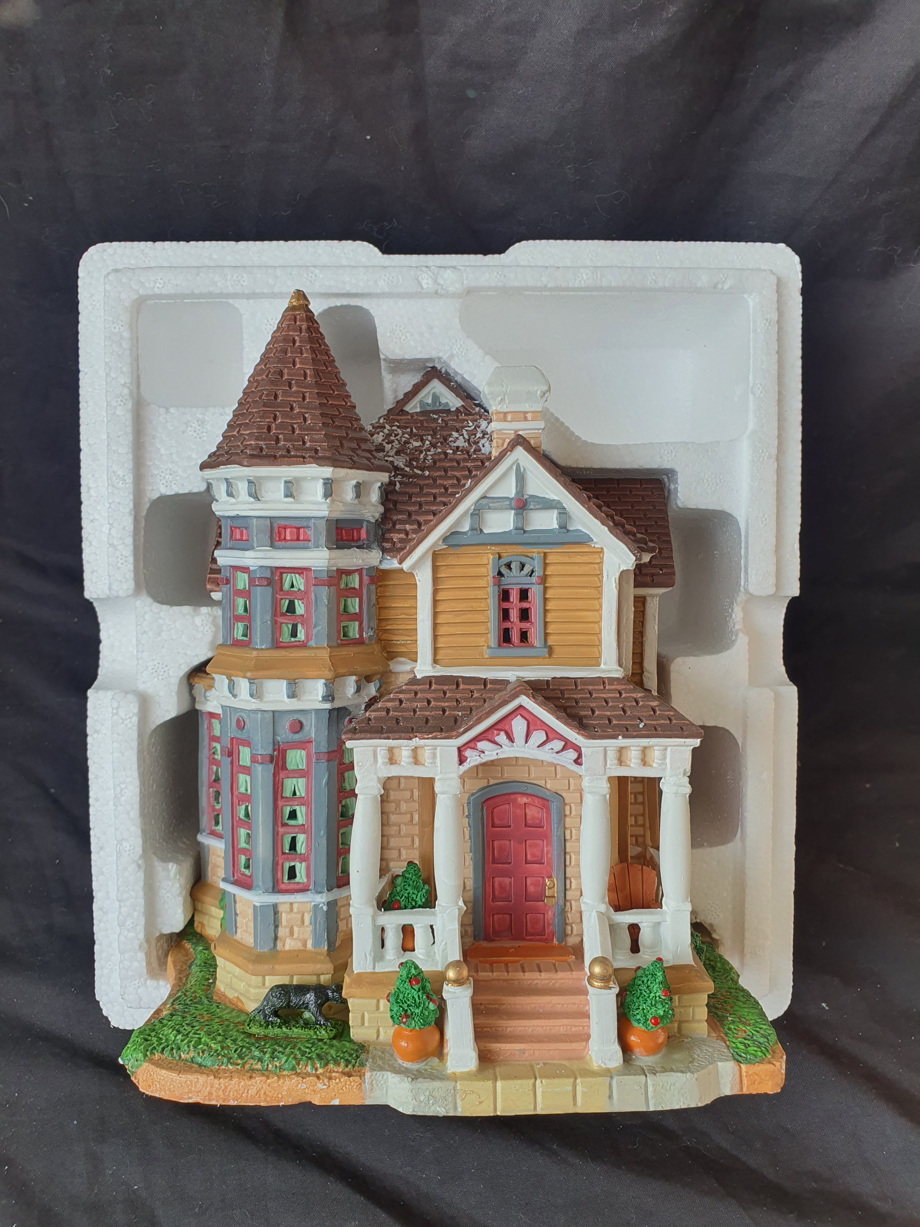 Carlton Residence 25382