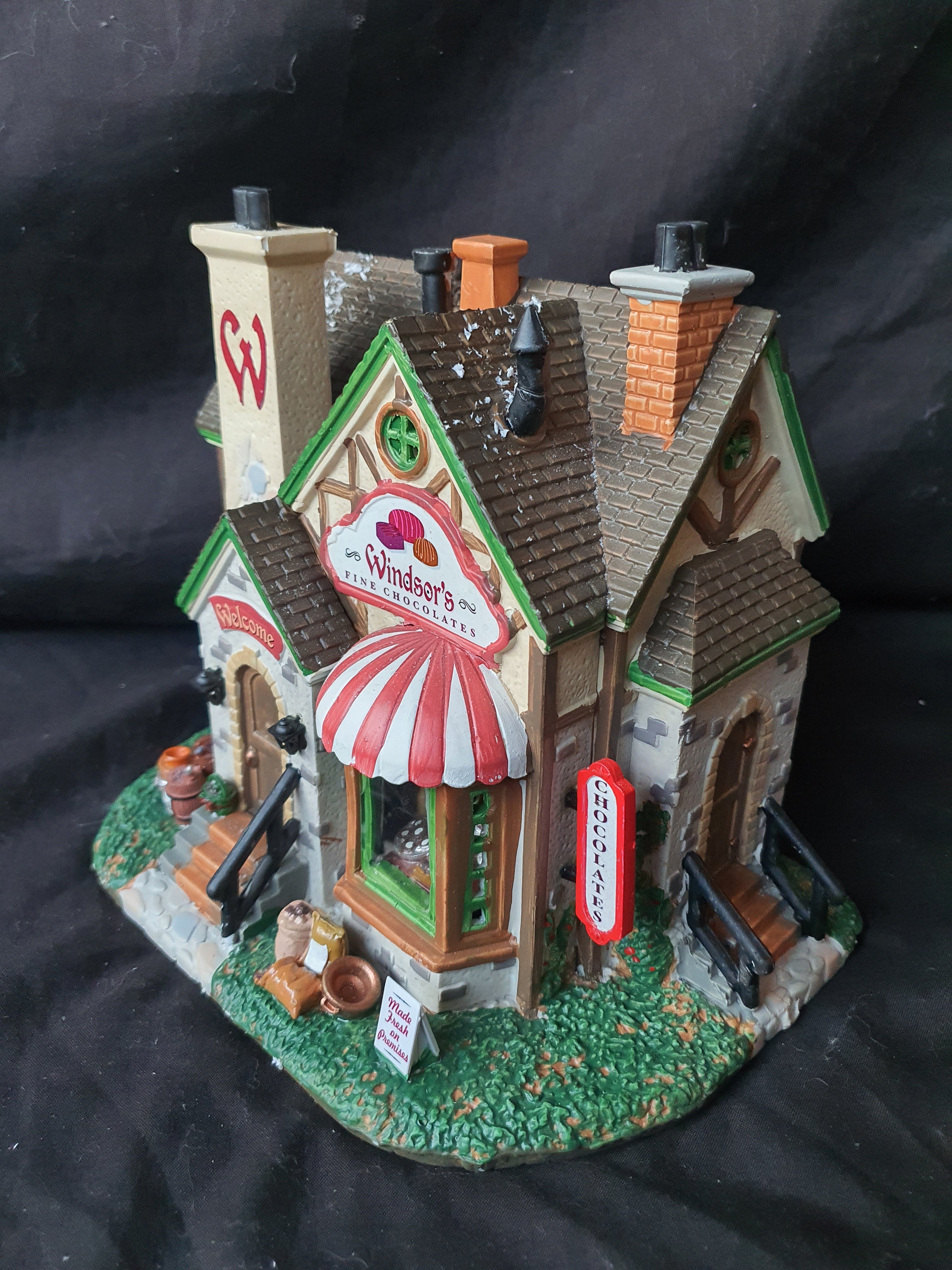 Fine Chocolate Shop 35595