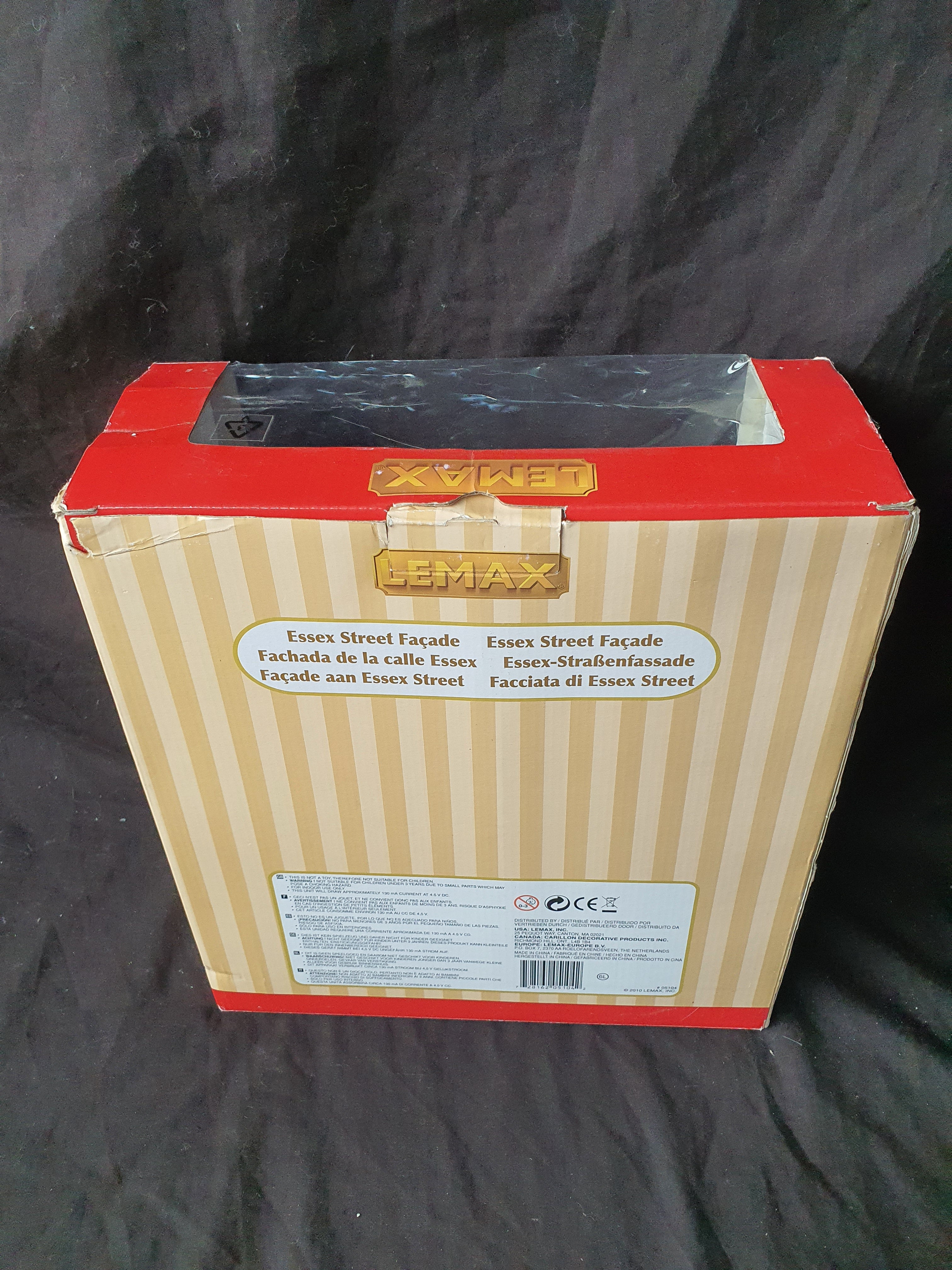 Christmas Lane 05104