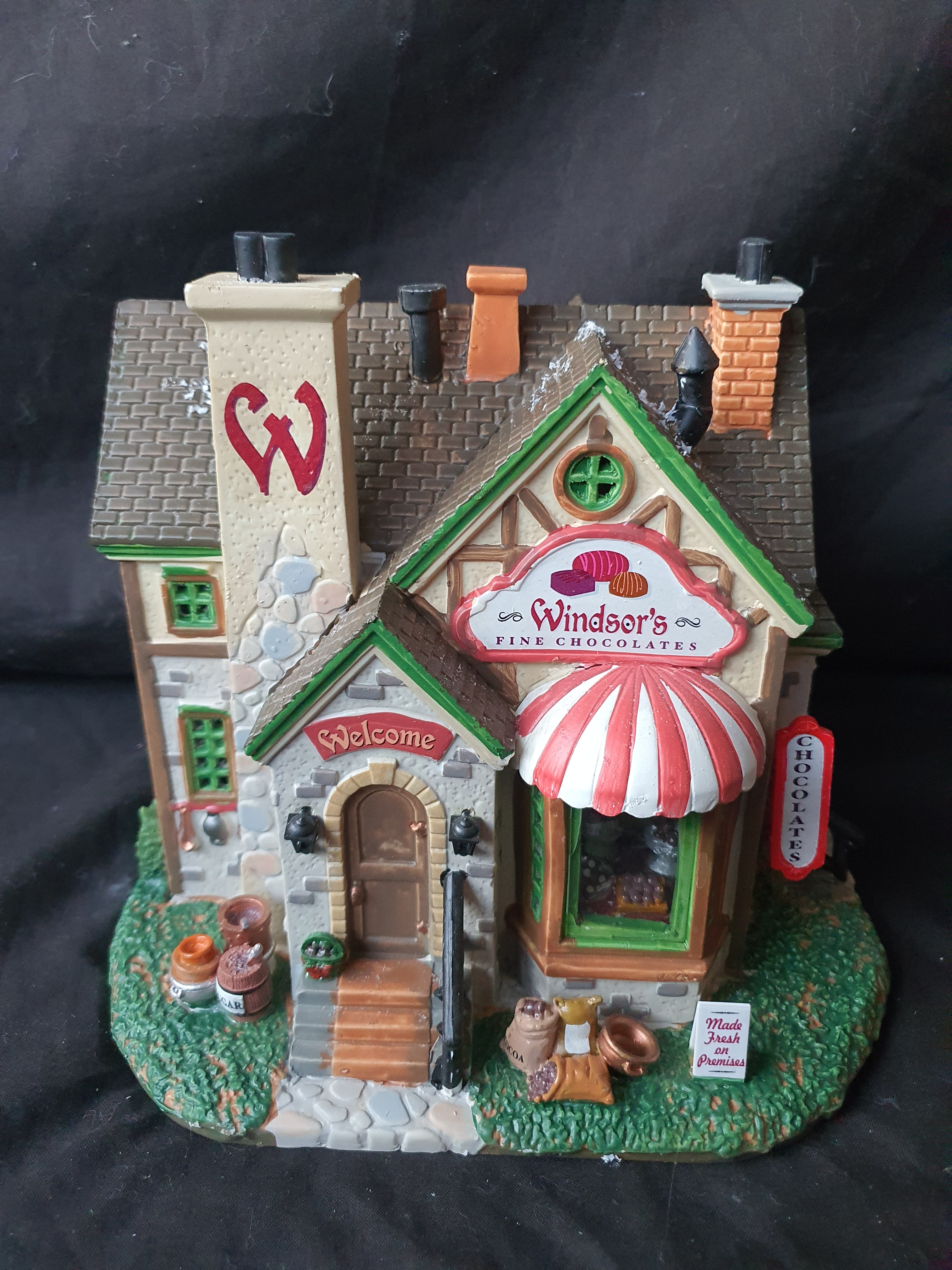 Fine Chocolate Shop 35595