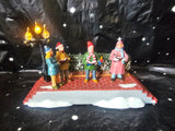 Yuletide Carolers 44193