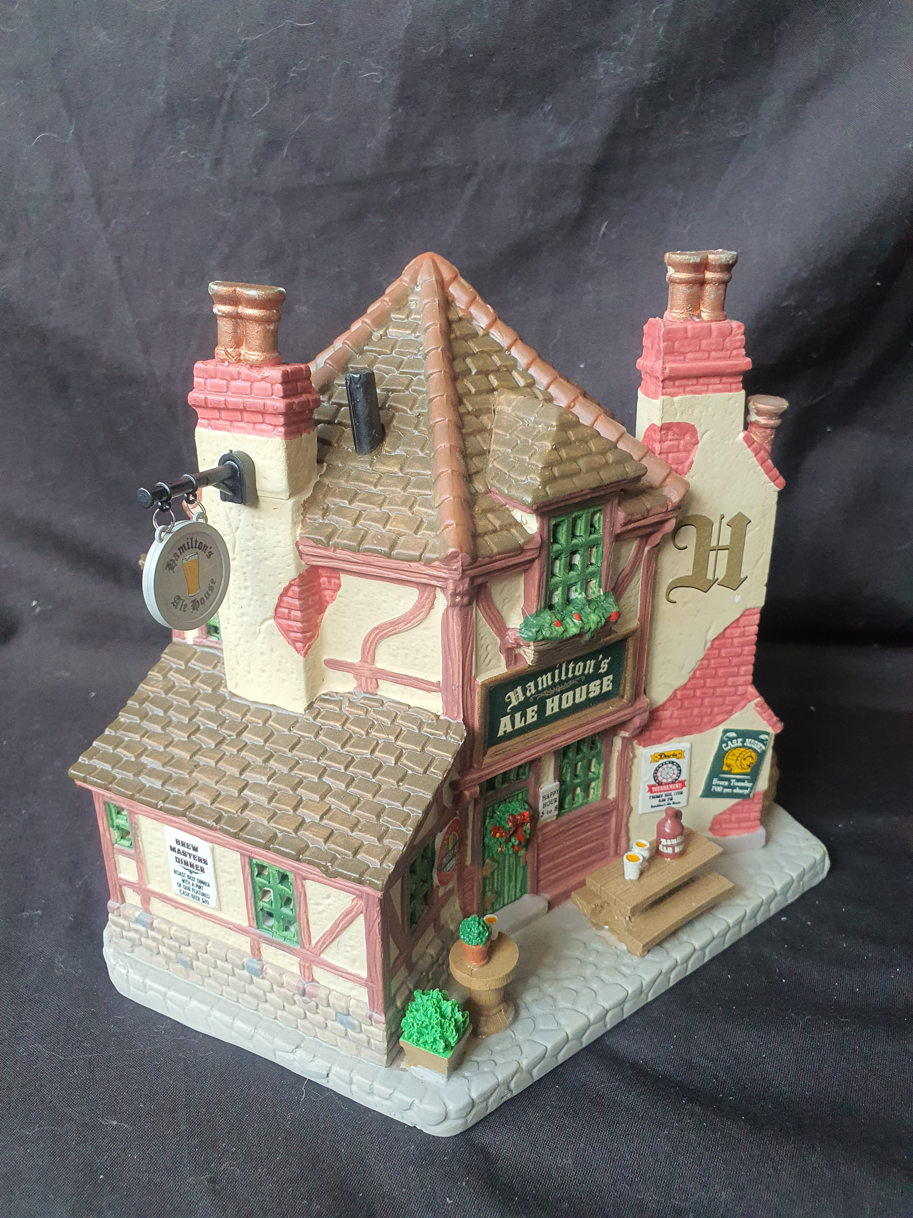 Hamiltons Ale House 75250