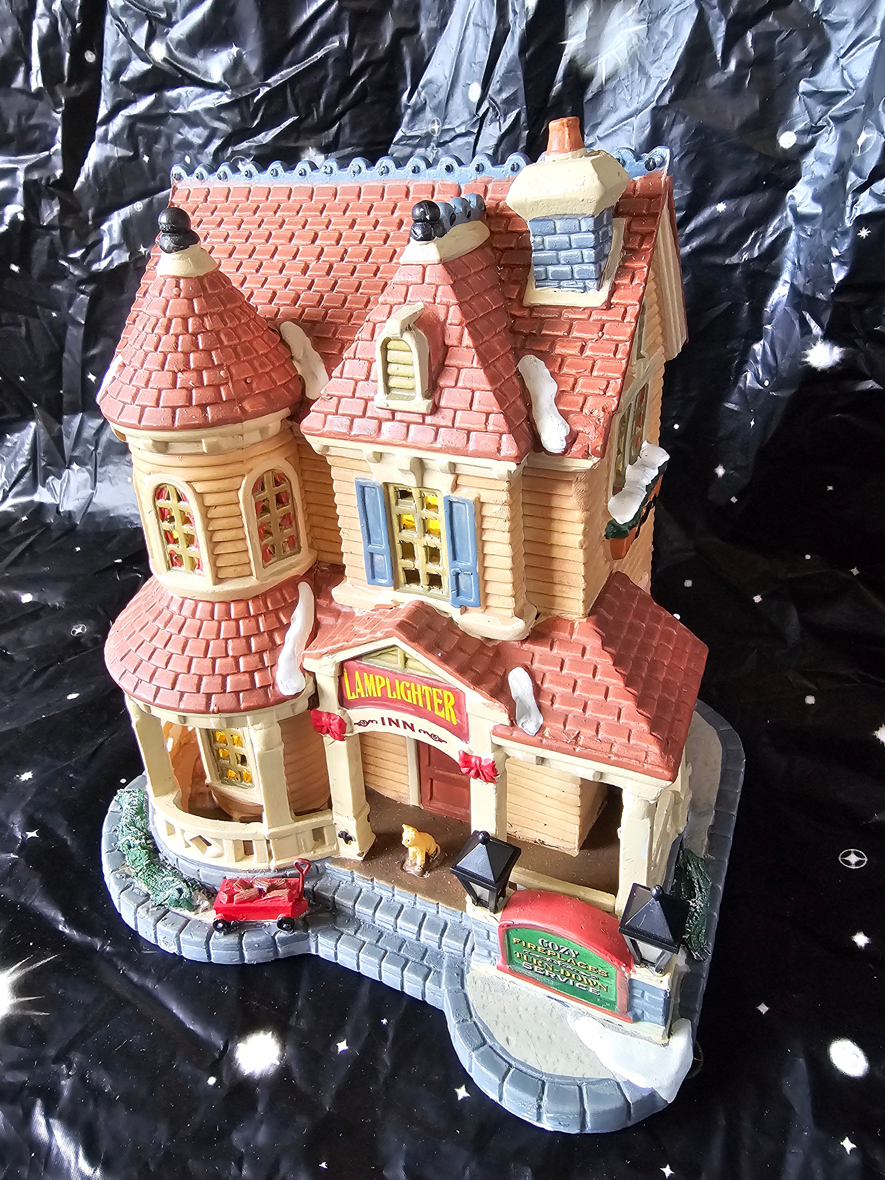 Lamplighter Inn 45748