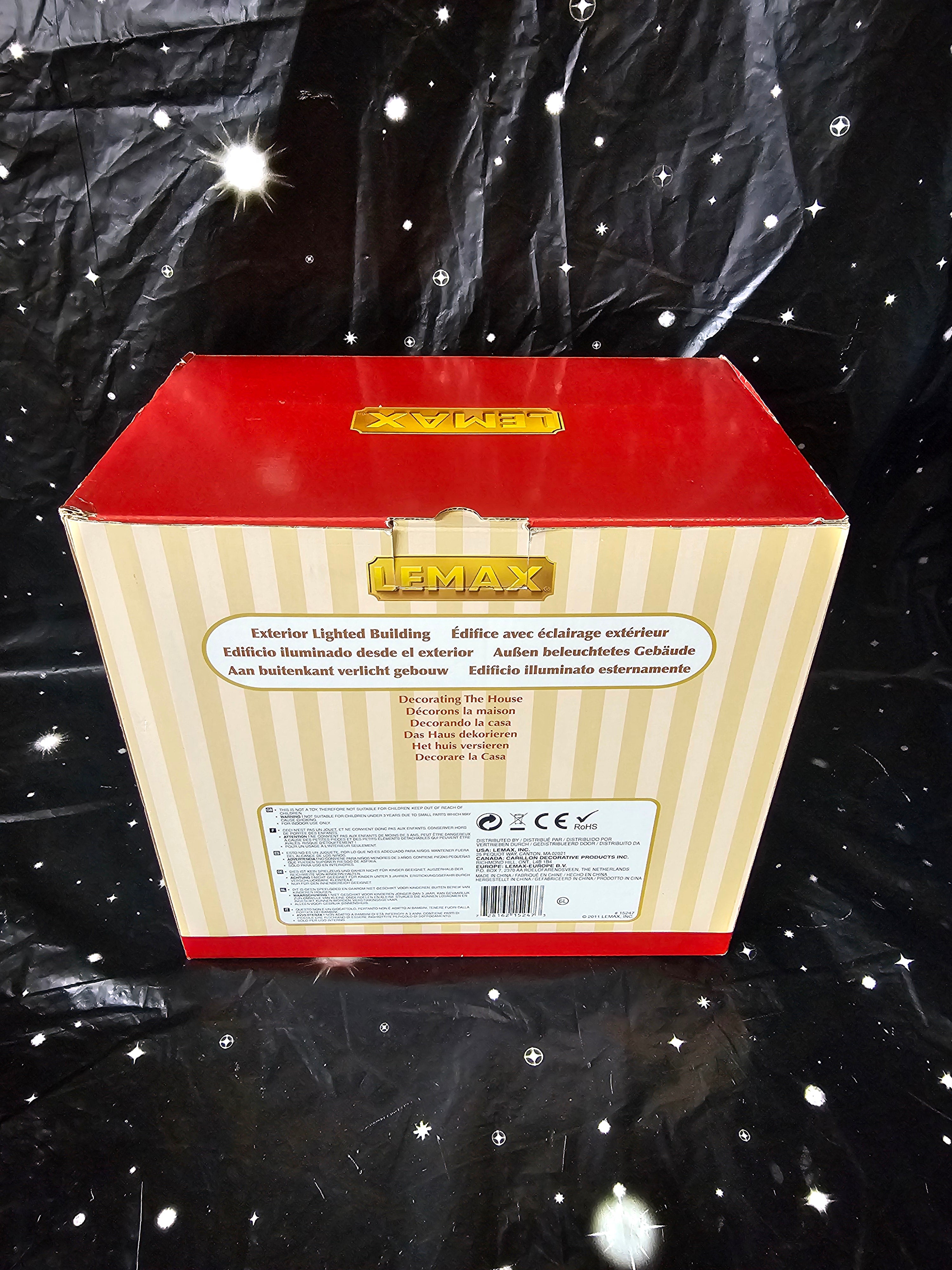 Decorating The House 15247