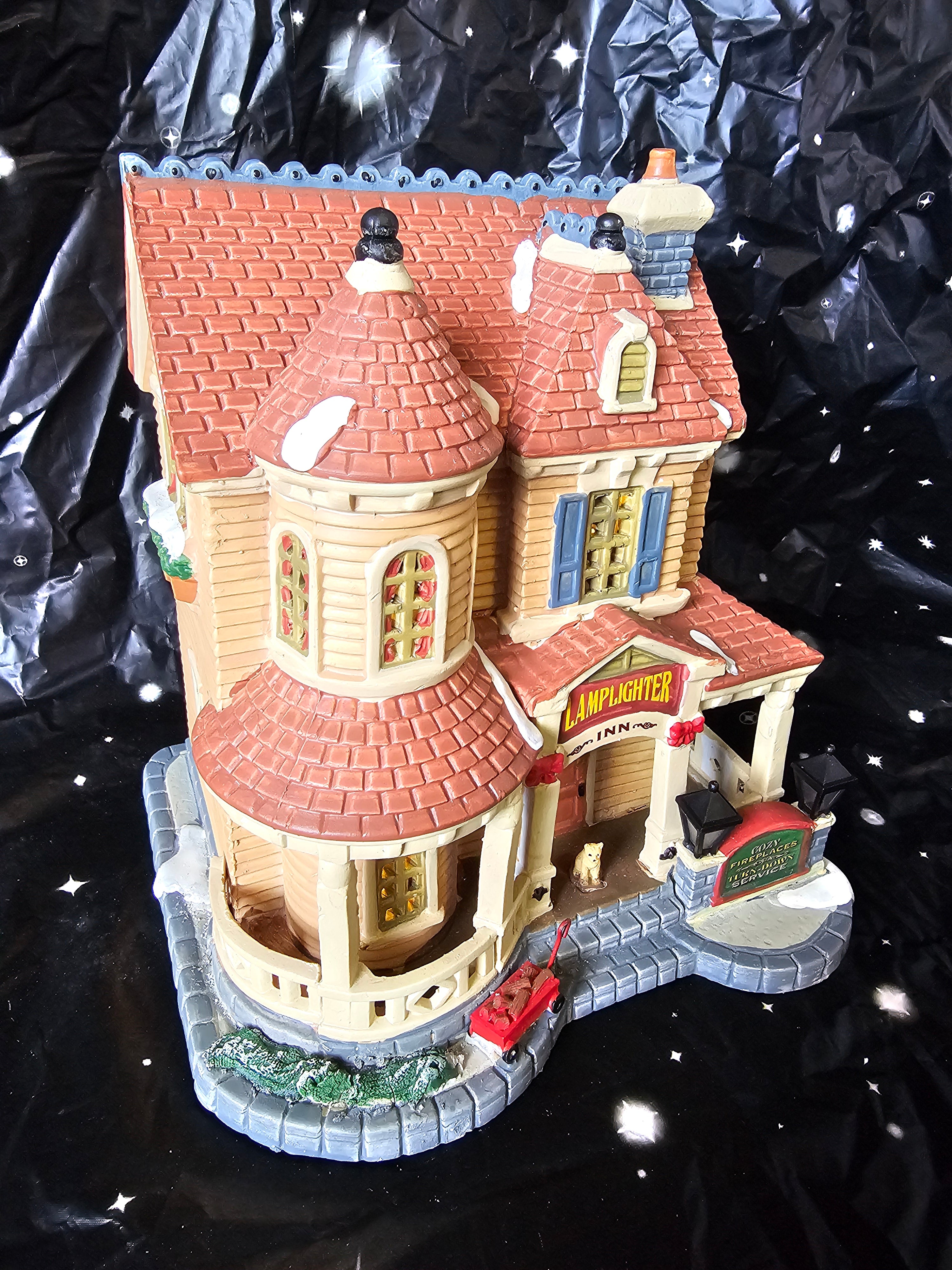 Lamplighter Inn 45748