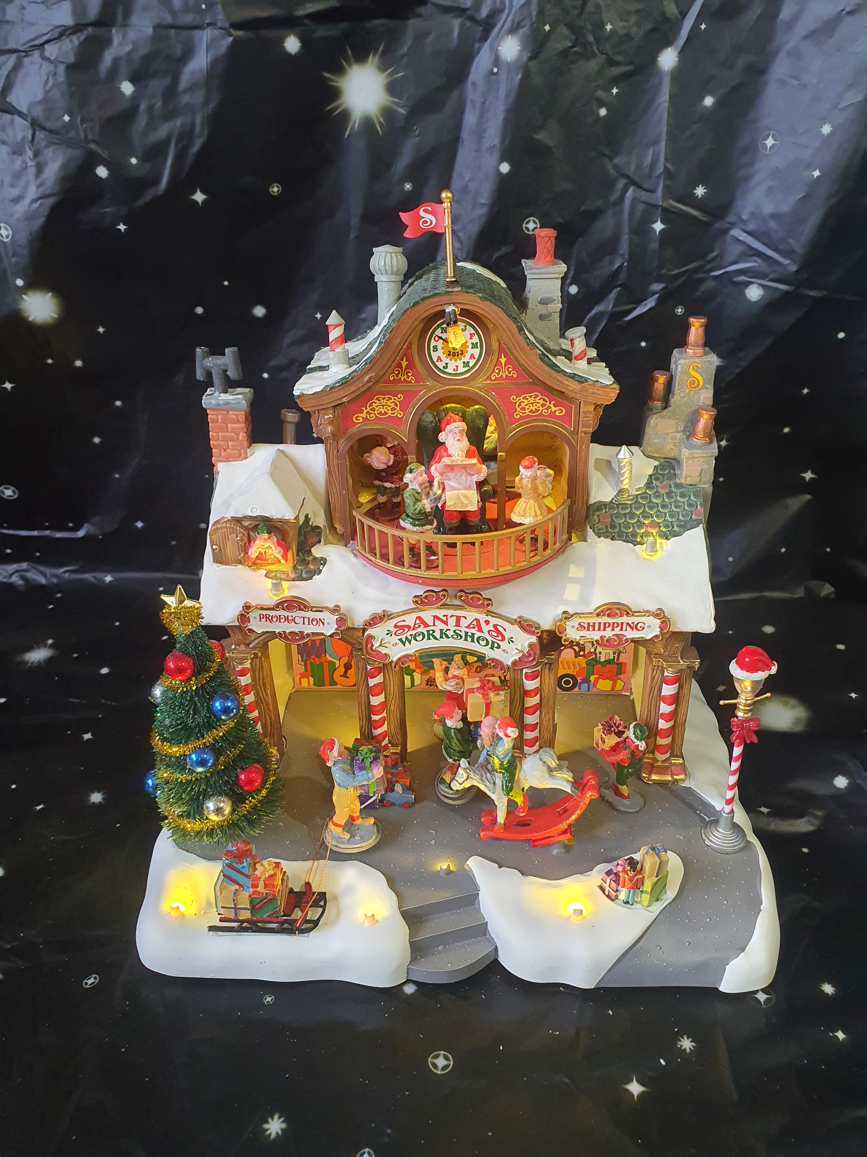 Santa's Workshop 35558