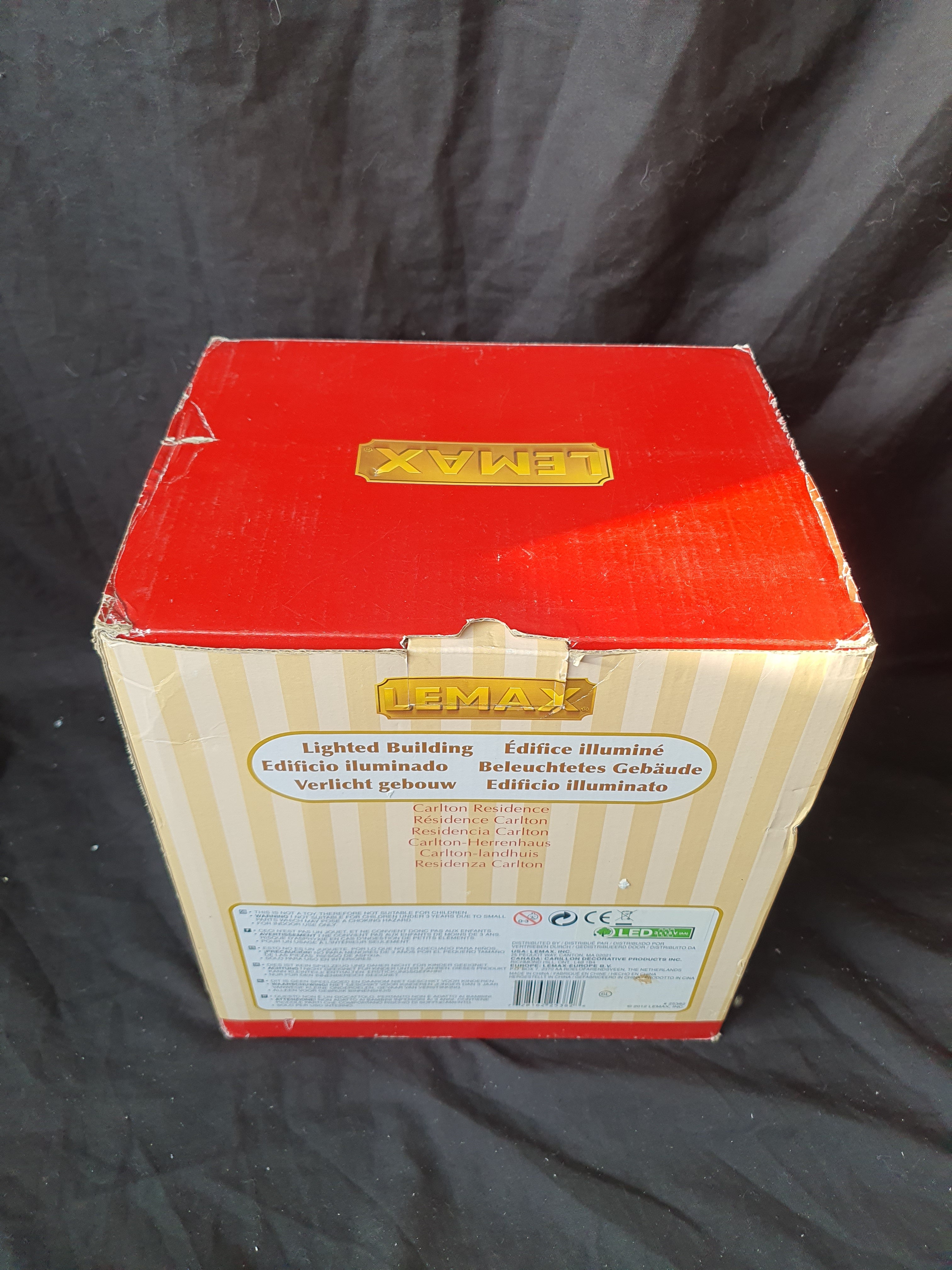 Carlton Residence 25382