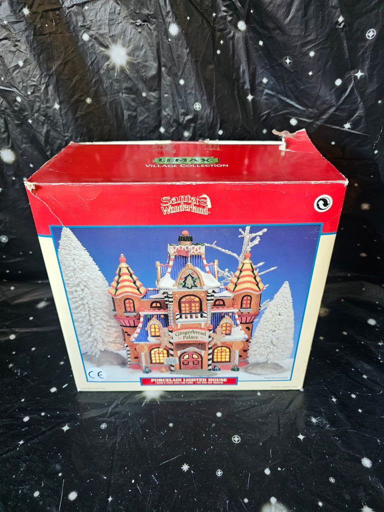 Gingerbread Palace 25686