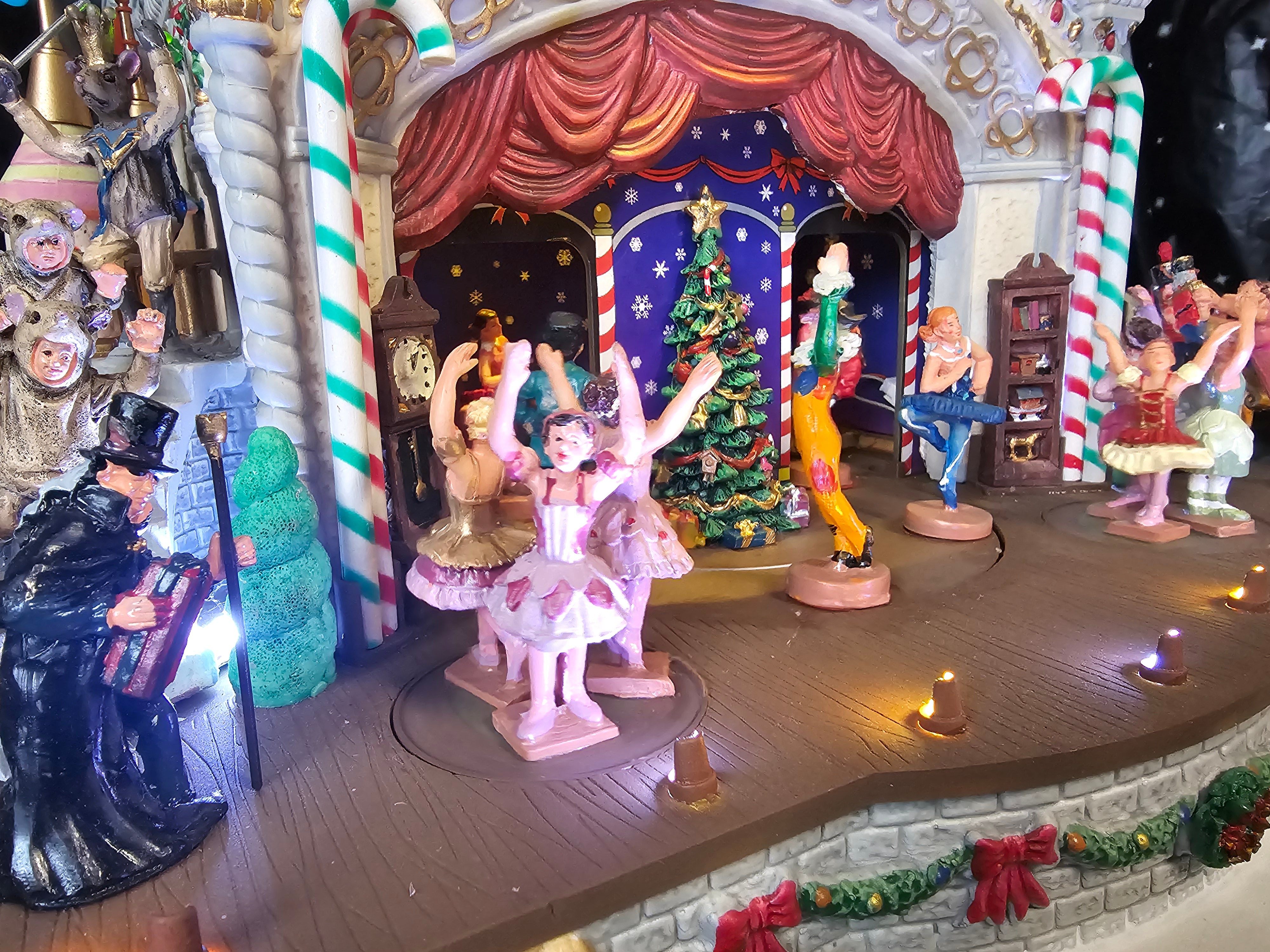 Nutcracker Suite 05071