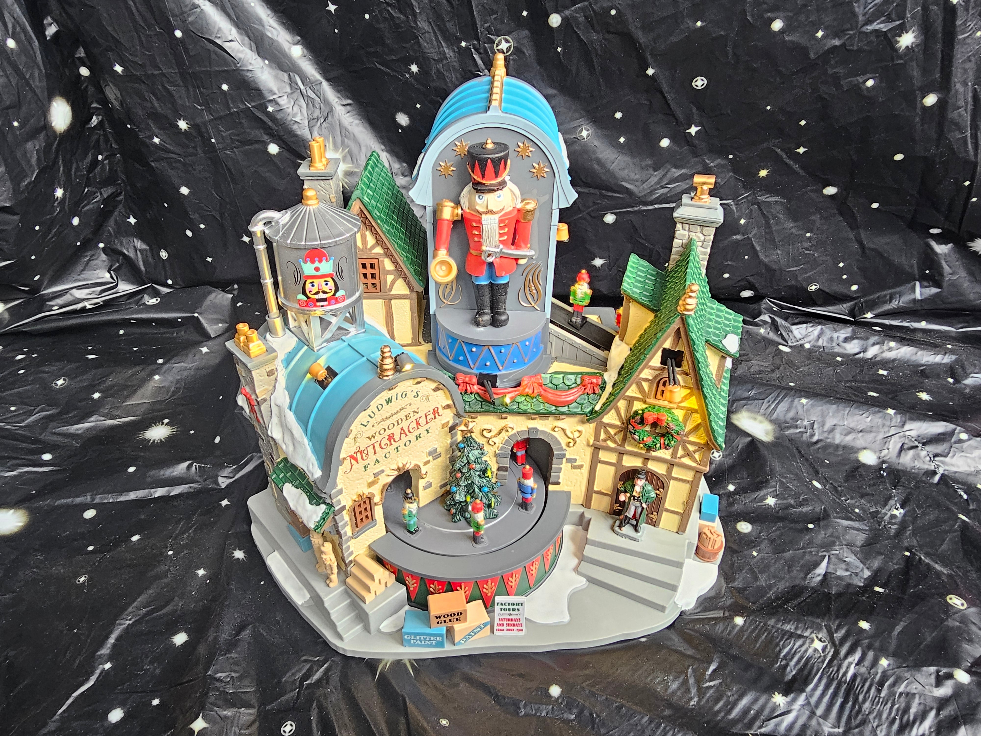 Ludwigs Wooden Nutcracker Factory 95463