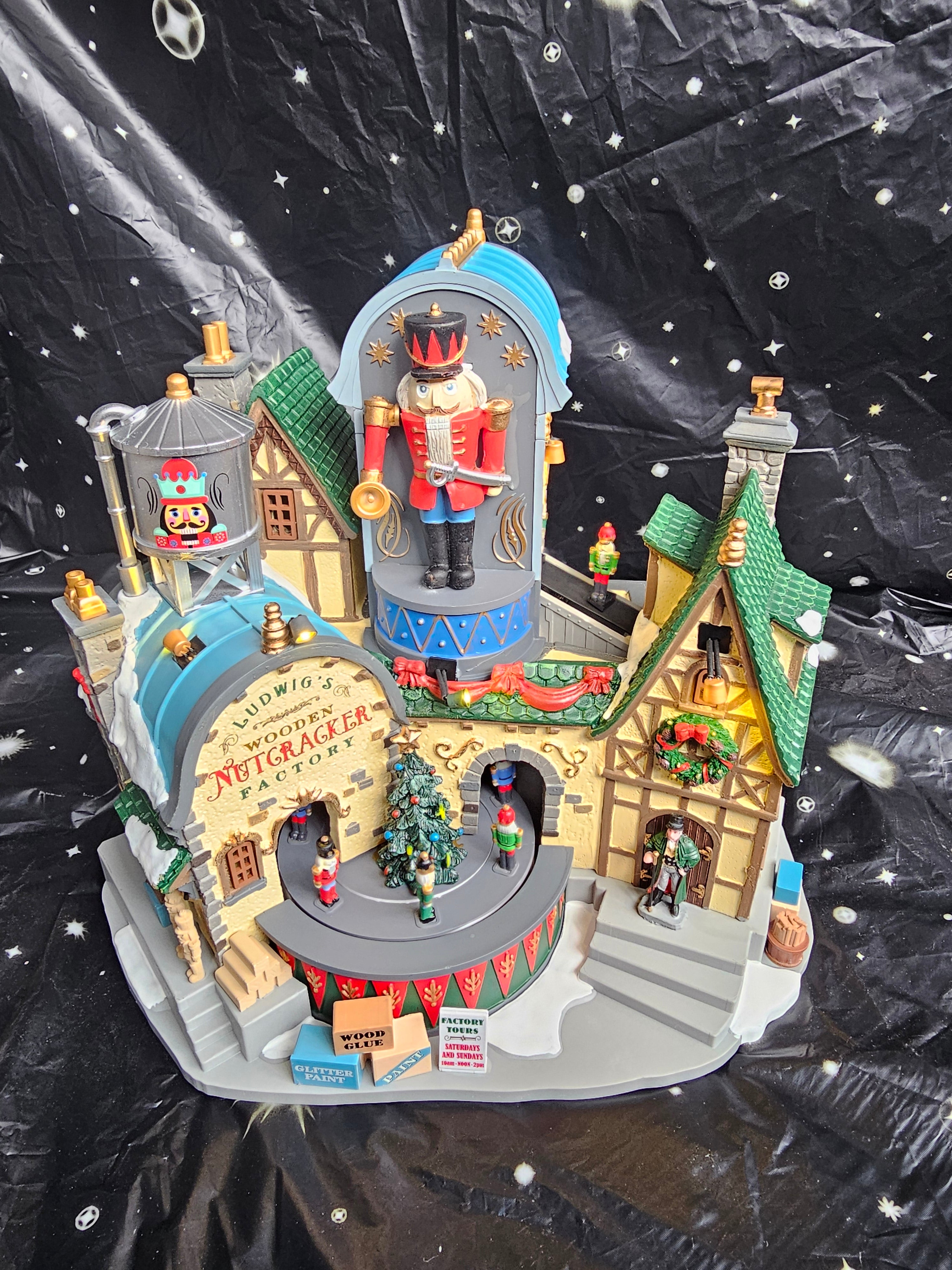 Ludwigs Wooden Nutcracker Factory 95463