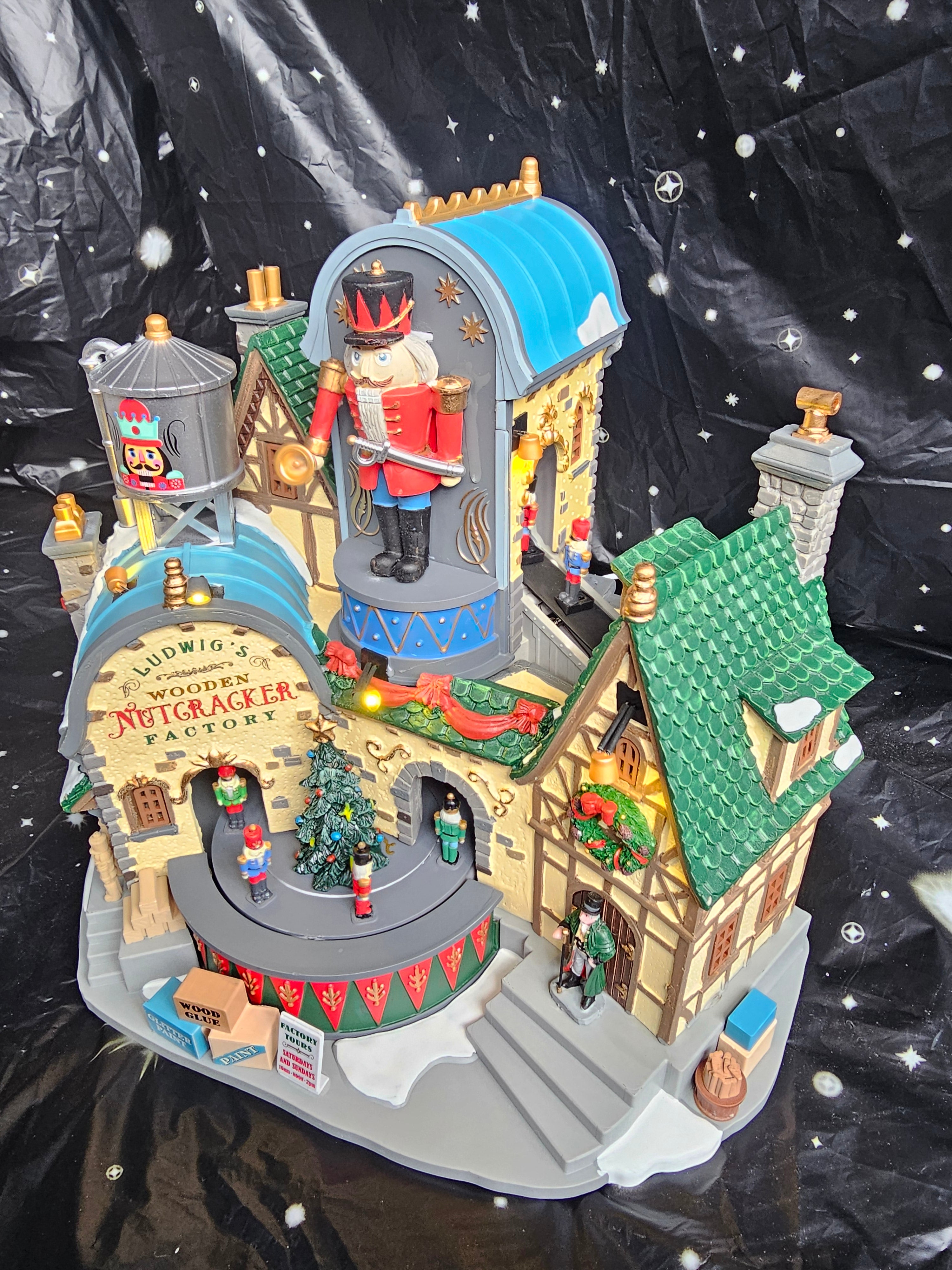 Ludwigs Wooden Nutcracker Factory 95463