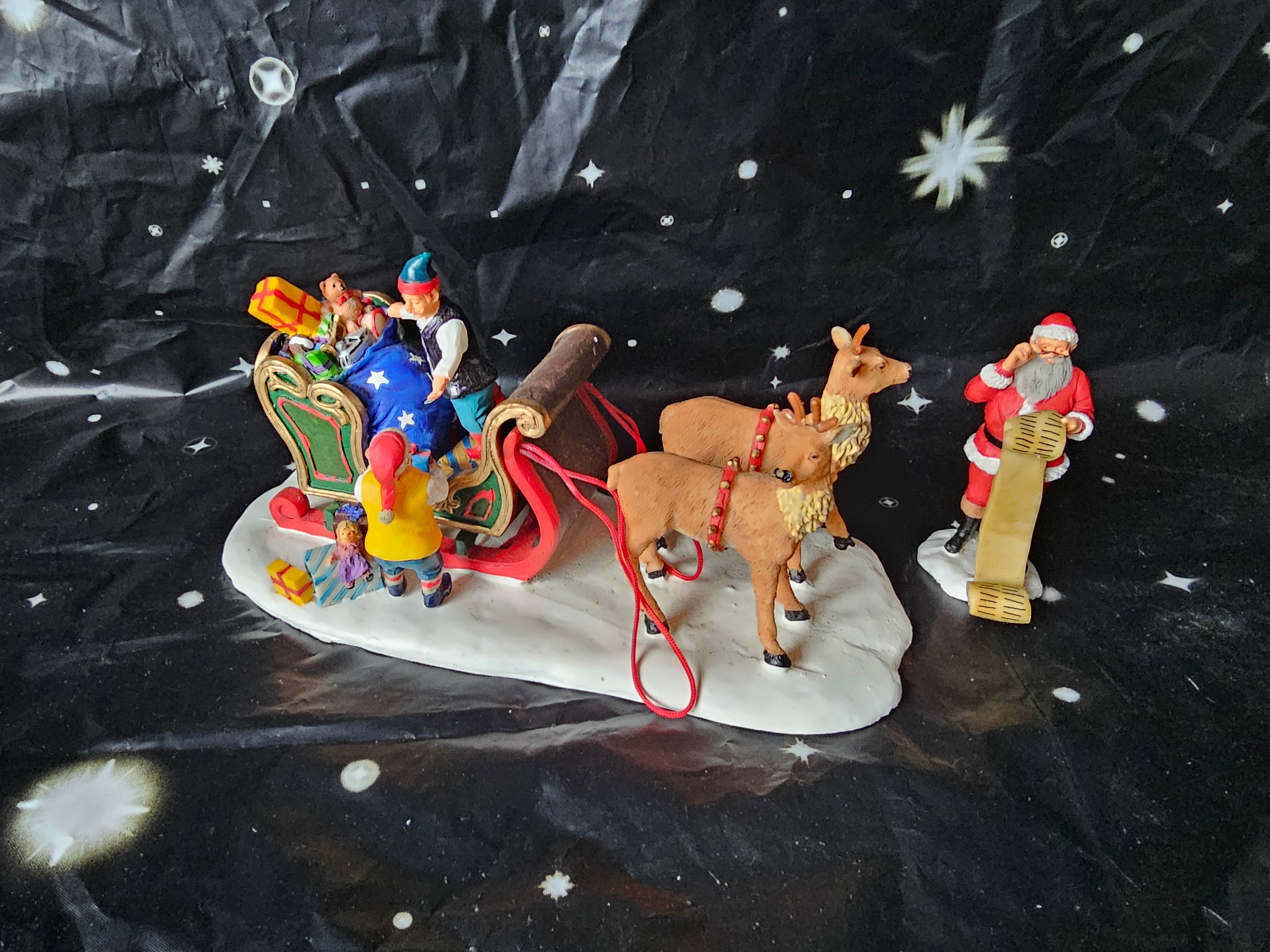 Loading Up Santa's Sleigh 03335