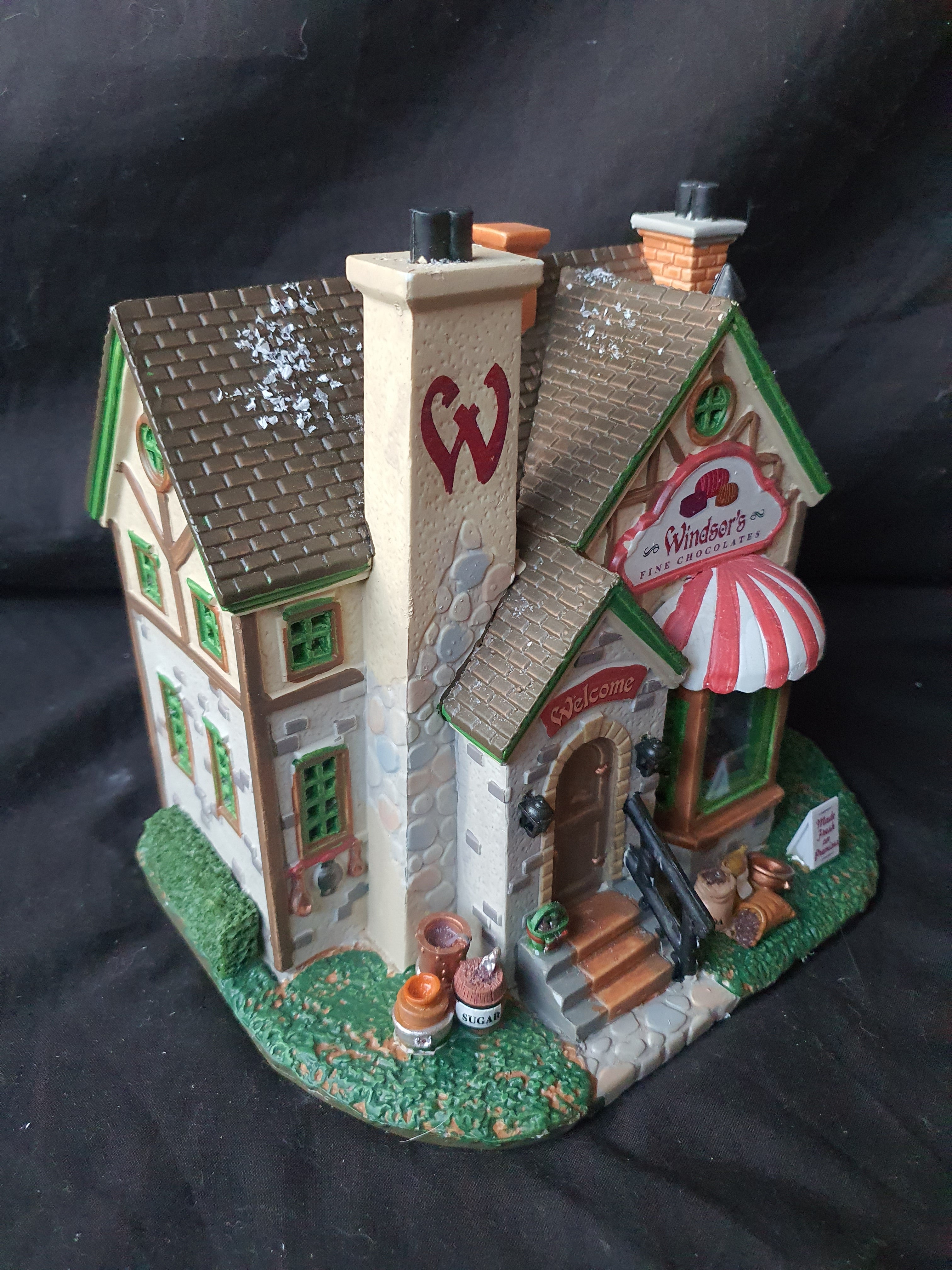 Fine Chocolate Shop 35595