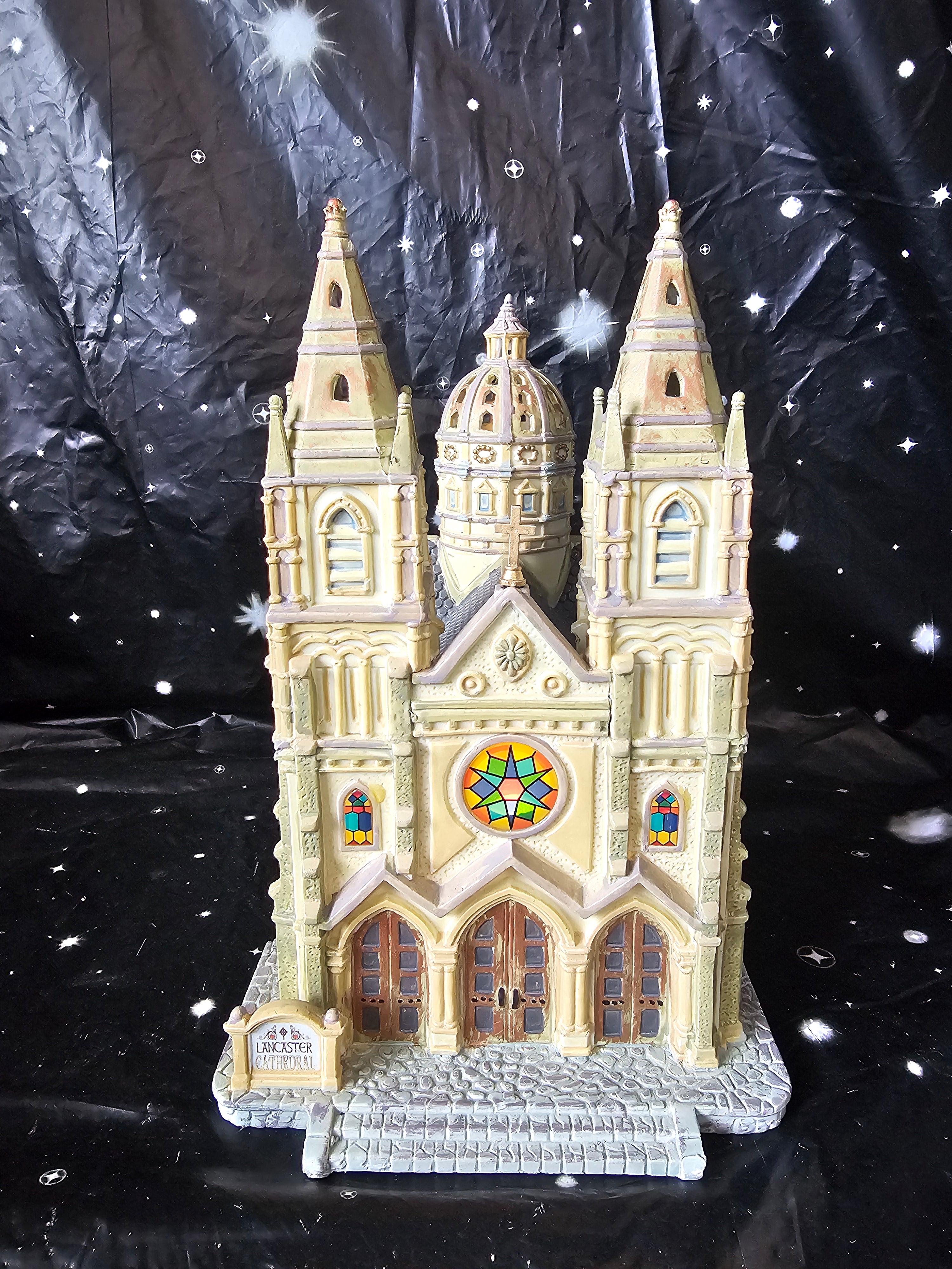 Lancaster Cathedral 85671