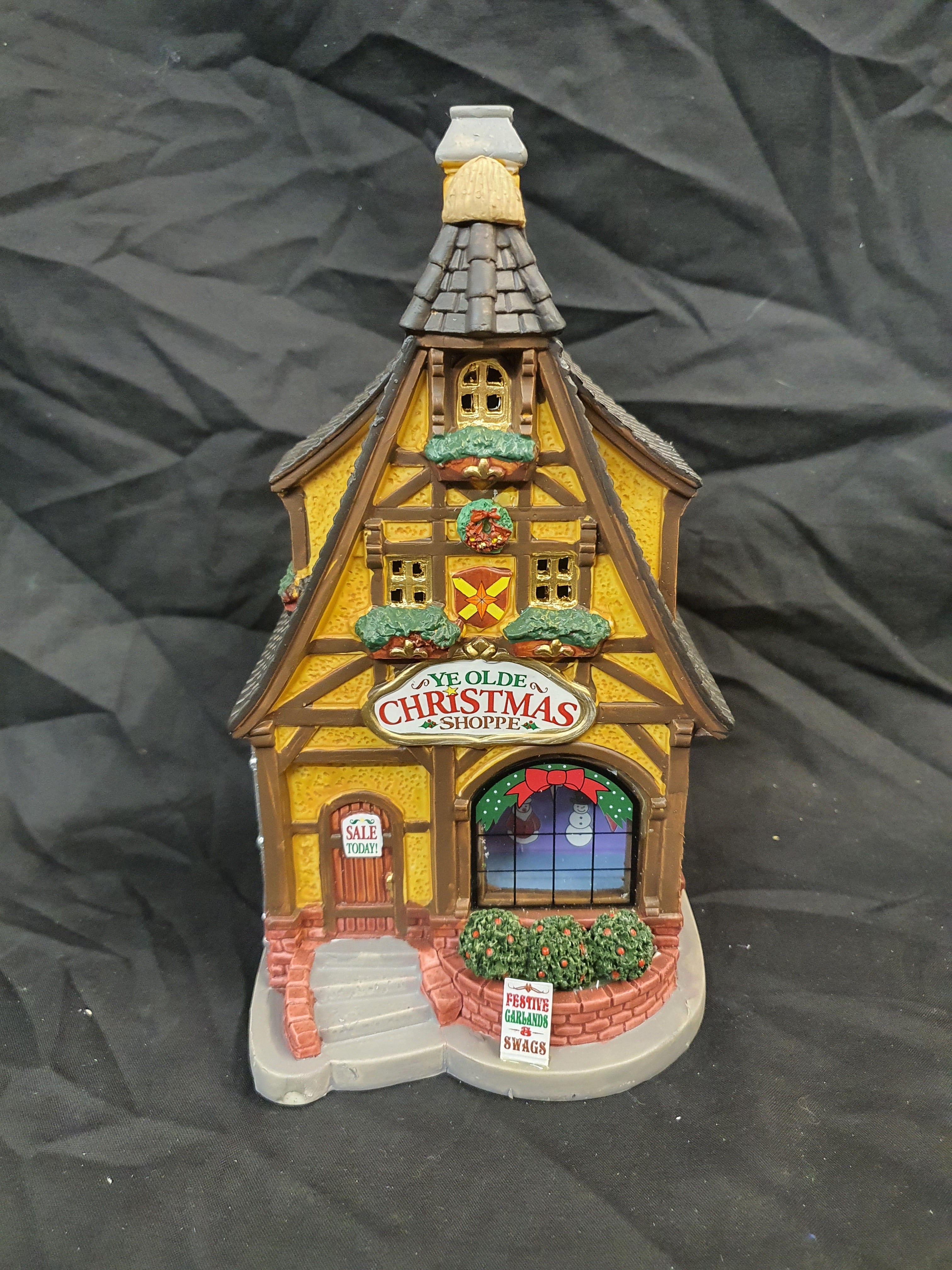 Ye Olde Christmas Shoppe 55902