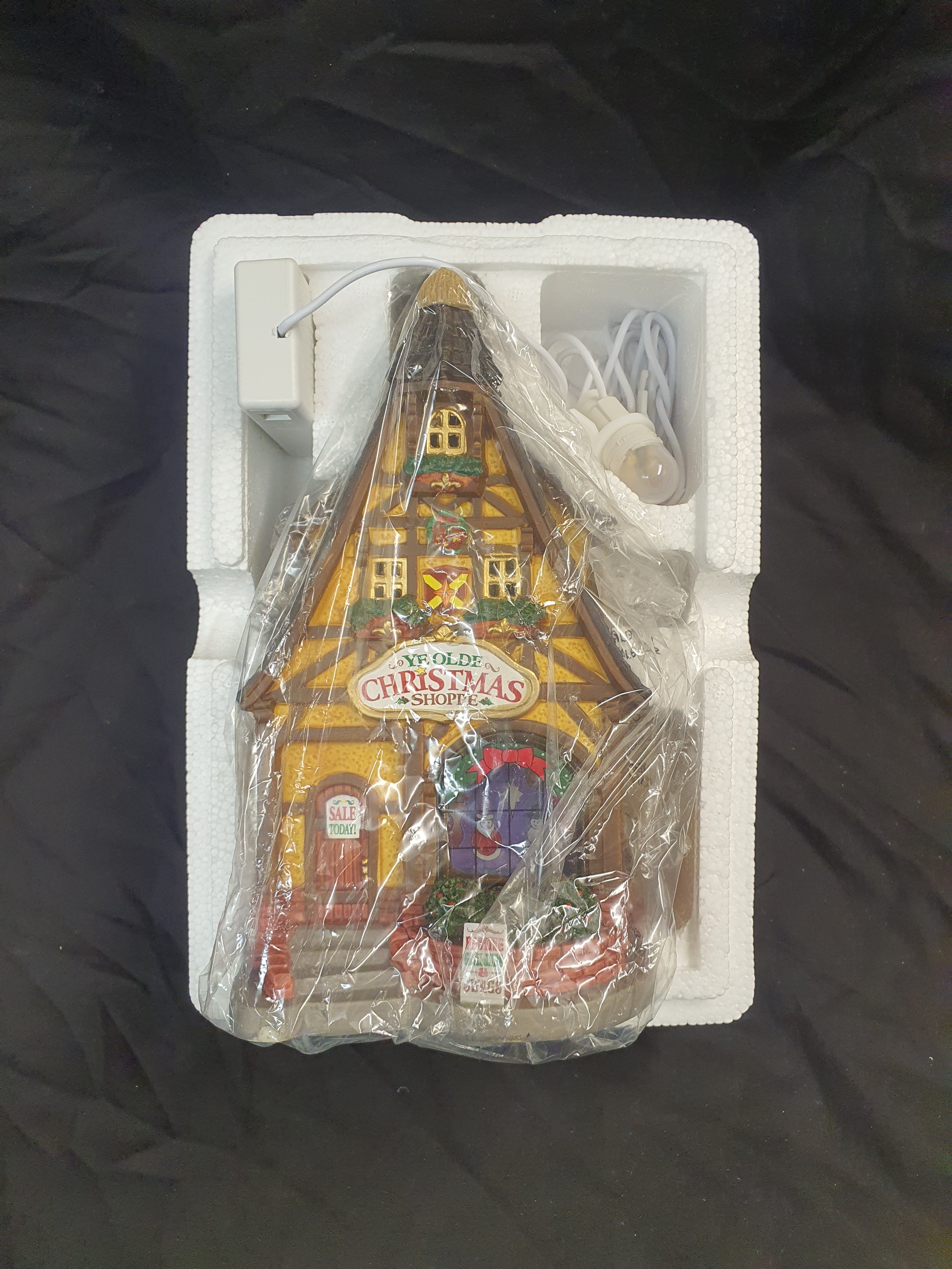 Ye Olde Christmas Shoppe 55902