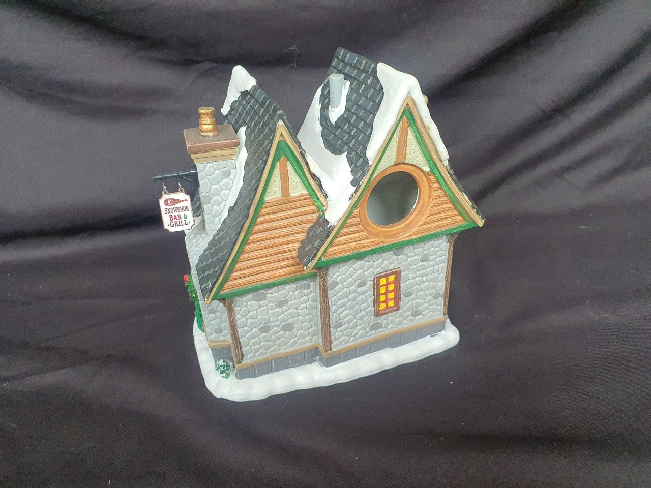 Snowshoe Bar And Grill 05624